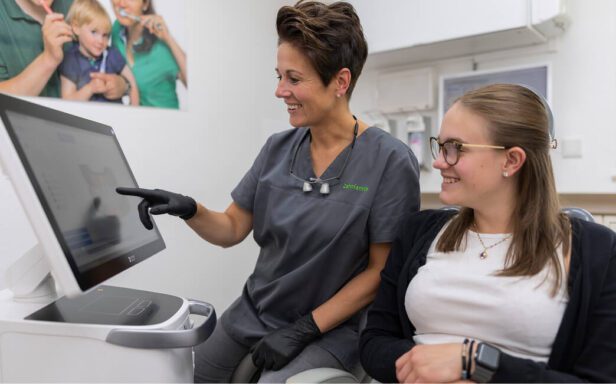 Zahnarzt Laubach digitale Beratung und Behandlungsaufklärung in der Zahnfamilie Laubach unter Leitung von Dr. Stefanie zu Ysenburg für Patientinnen und Patienten aus Laubach Grünberg Schotten und dem Landkreis Gießen